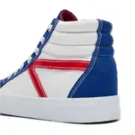Close-up of the heel and side of the 2024 Fashion Breathable Mesh Casual Sports Running Sneaker, featuring white mesh, blue accents, red detail, and highlighting OEM ODM craftsmanship.