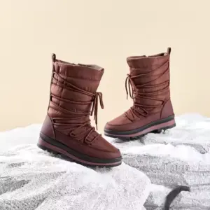 High quality winter platform mid calf boots with chunky heel and round toe, crafted in leather for women—shown upright on snow with black soles, perfect for OEM/ODM customization to fit your brand’s unique needs.