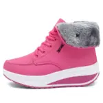 A waterproof pink high-top women's snow boot with white soles, gray faux fur lining, lace-up front, and folded collar—available for OEM/ODM customization. Factory wholesale; ideal winter outdoor warm cotton shoes.
