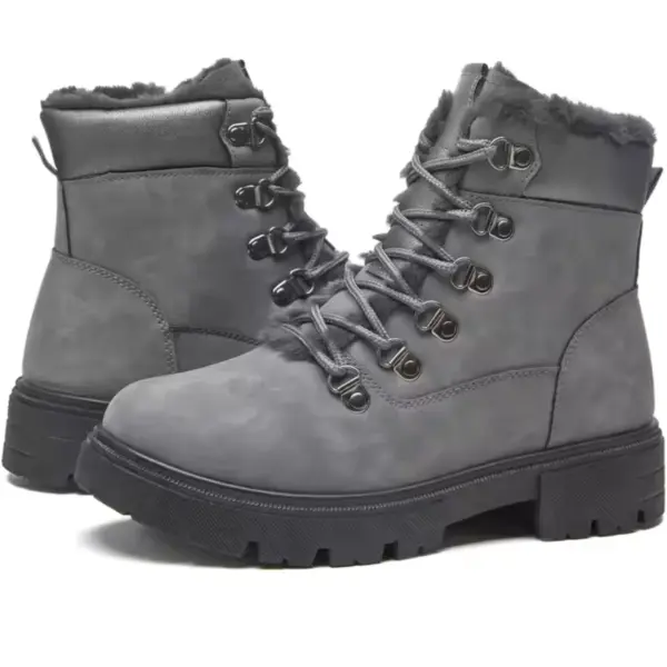 Gray waterproof ankle boots with black laces, metal eyelets, plush fur lining, chunky rubber soles, and side zipper—ideal for OEM/ODM customization. Wholesale leather snow weather winter boots for men and women.