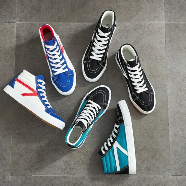 Five pairs of 2024 Fashion Breathable Mesh Casual Running Sneakers for Men—fitness walking style, in blue, black, and teal—are displayed on a gray tiled floor; available for OEM or ODM orders.